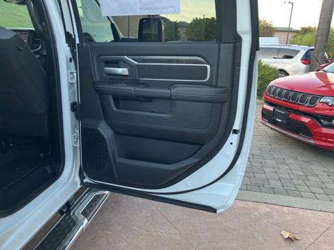 Used 2024 RAM 2500 Big Horn w/ Bed Utility Group image 26