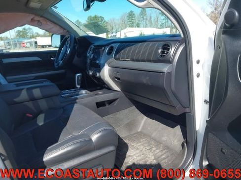 Used 2021 Toyota Tundra Platinum AWD/4WD image 9