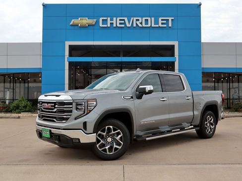 New 2026 GMC Sierra 1500 SLT image 1