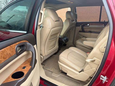 Used 2012 Buick Enclave Premium image 13