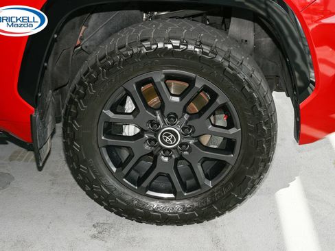 Used 2024 Toyota Sequoia Platinum AWD/4WD image 45