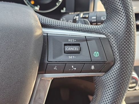 Used 2023 Mitsubishi Outlander SEL 40th Anniversary AWD/4WD image 30