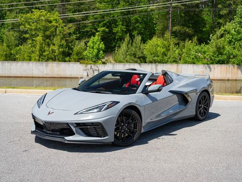 Used 2024 Chevrolet Corvette Stingray Premium Conv w/ Z51 Performance Package RWD image 4
