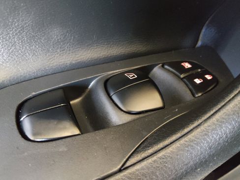 Used 2018 Nissan Altima 2.5 SR w/ SR Midnight Edition FWD image 27