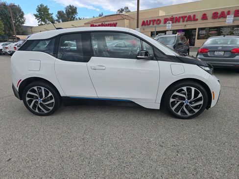 Used 2016 BMW i3 w/ Range Extender RWD image 4
