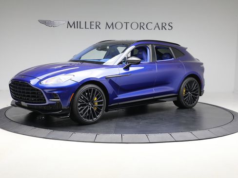 Used 2024 Aston Martin DBX 707 image 2