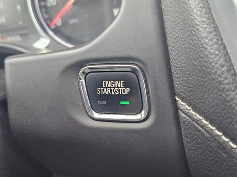 Used 2017 GMC Acadia SLT AWD/4WD image 42