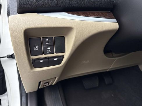 Used 2020 Acura TLX V6 w/ Technology Package image 30