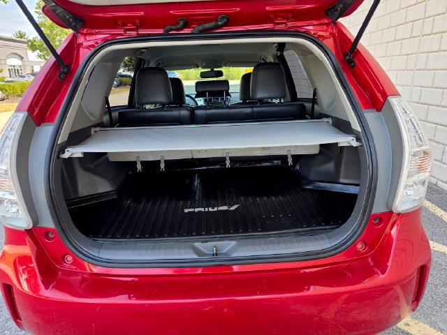 Used 2012 Toyota Prius V Five FWD image 16