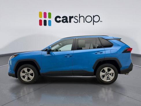 Used 2020 Toyota RAV4 XLE w/ XLE Grade Weather Package AWD/4WD image 2