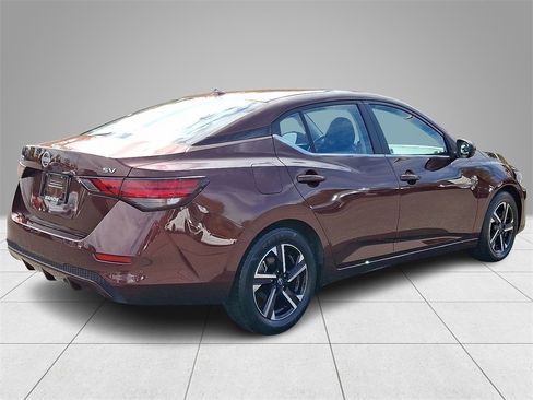 Used 2024 Nissan Sentra SV image 4