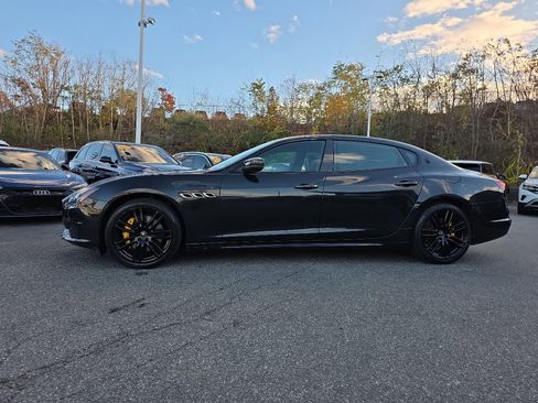 Used 2022 Maserati Quattroporte Modena Q4 image 5