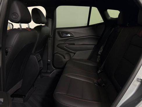 Used 2024 Chevrolet Trax RS w/ Sunroof Package FWD image 25