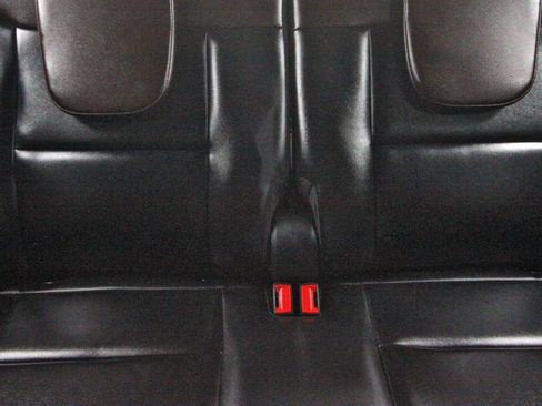 Used 2022 Ford Explorer Platinum w/ Equipment Group 601A RWD image 16