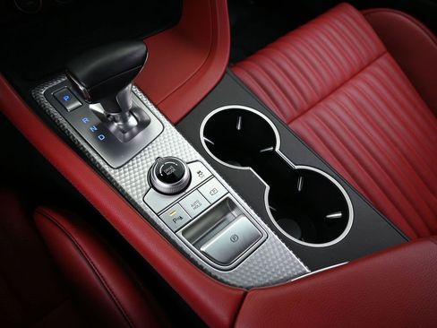 Used 2023 Genesis G70 3.3T w/ Sport Advanced Package image 20