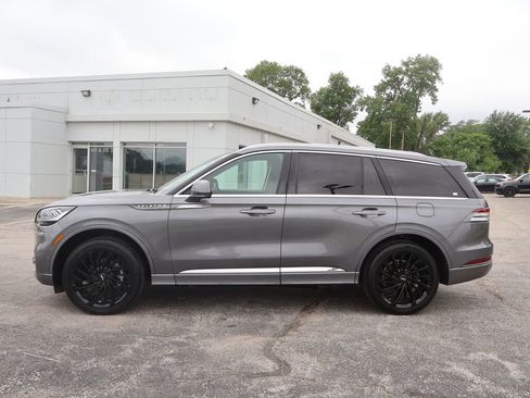 Used 2022 Lincoln Aviator Reserve w/ Equipment Group 201A AWD/4WD image 5