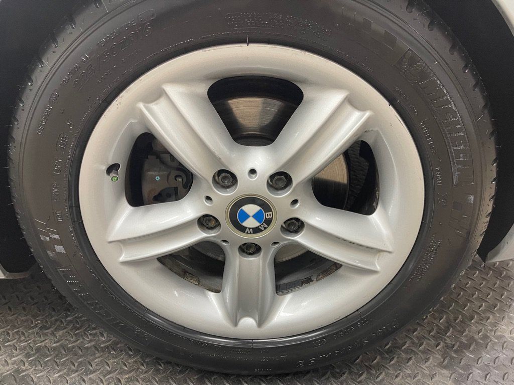 Used 2000 BMW Z3 2.5i RWD image 28
