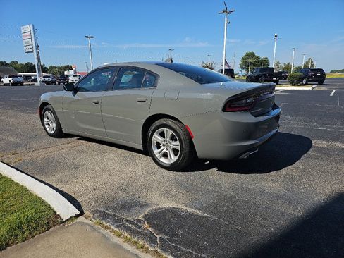 Used 2023 Dodge Charger SXT image 3