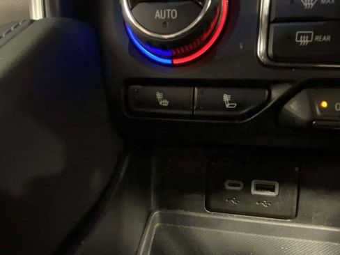 Used 2024 Chevrolet Tahoe LT image 21