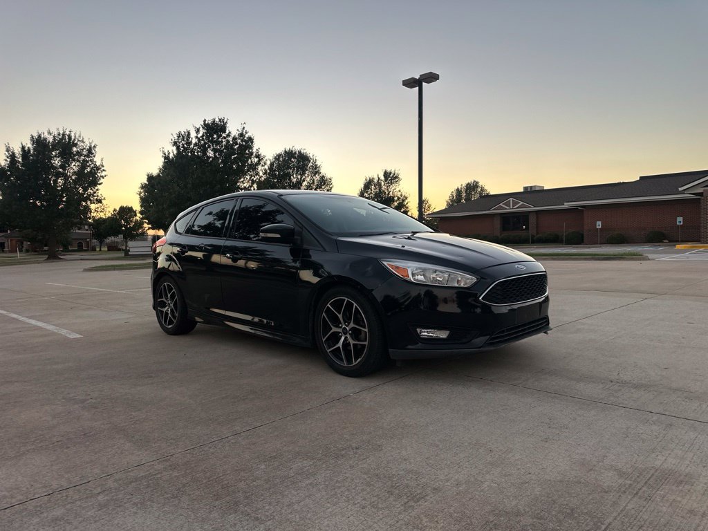 Used 2015 Ford Focus SE w/ SE Sport Package FWD image 20