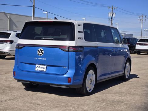 New 2025 Volkswagen ID. Buzz 1st Edition image 4