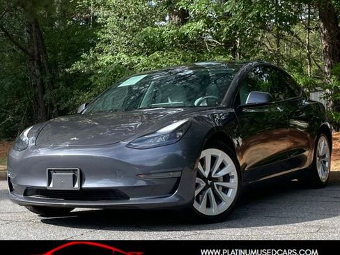 Used 2023 Tesla Model 3 Standard Range RWD image 1