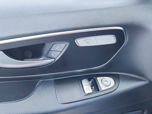 Used 2023 Mercedes-Benz Metris Passenger image 17