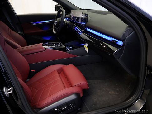 Certified 2026 BMW 540i xDrive image 37