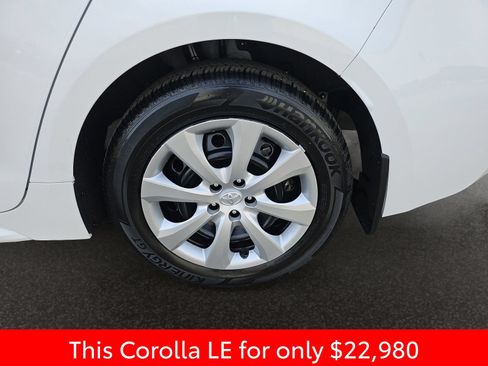 Used 2025 Toyota Corolla LE FWD image 46