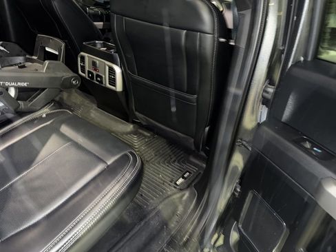 Used 2019 Ford F150 Lariat w/ Equipment Group 502A Luxury image 11