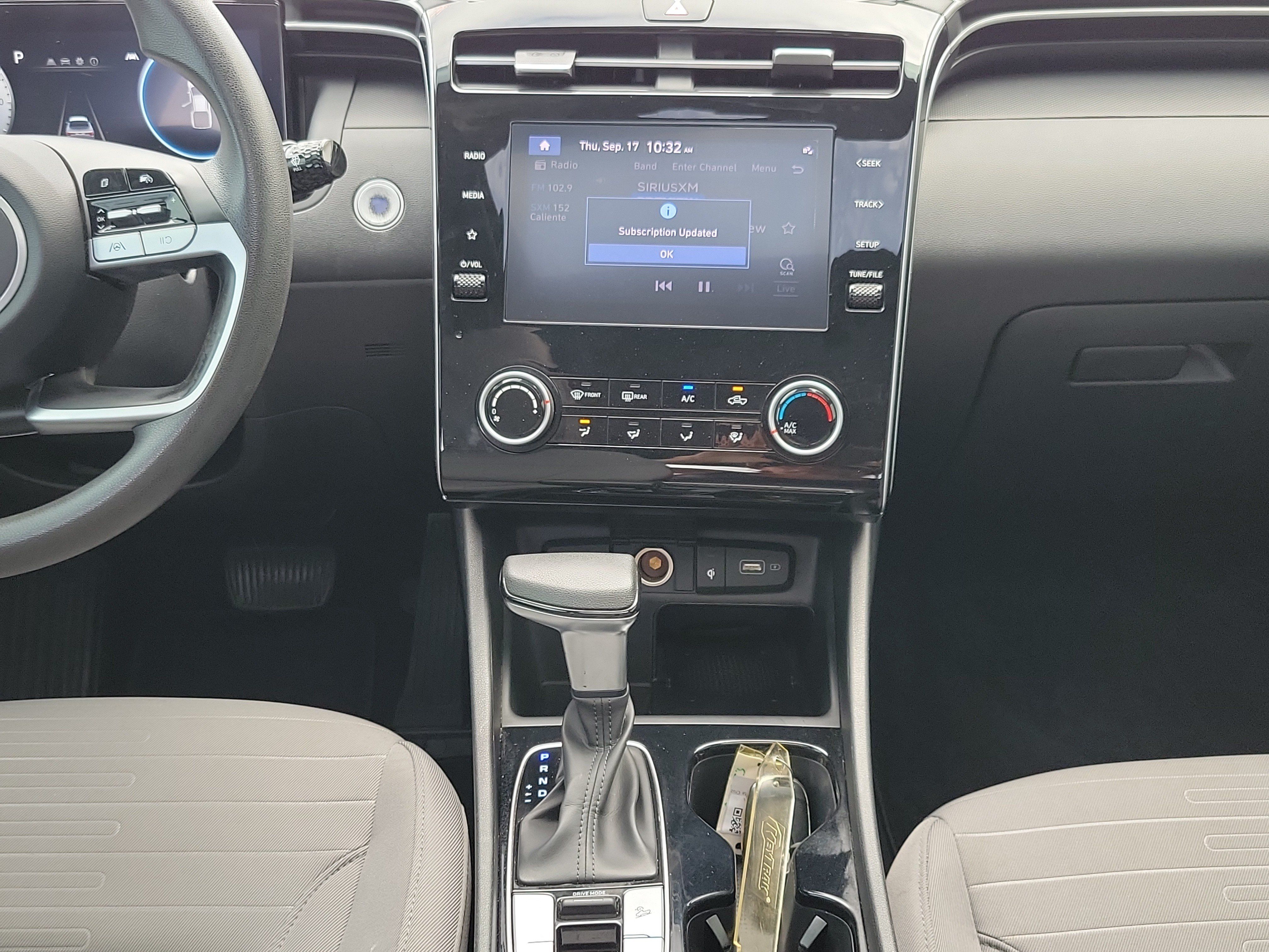 Used 2022 Hyundai Santa Cruz SEL w/ Activity Package FWD image 18