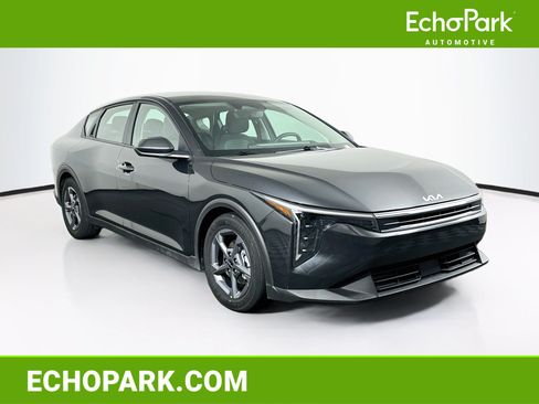 Used 2025 Kia K4 FWD image 1