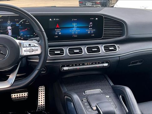 Used 2023 Mercedes-Benz GLS 450 4MATIC image 6