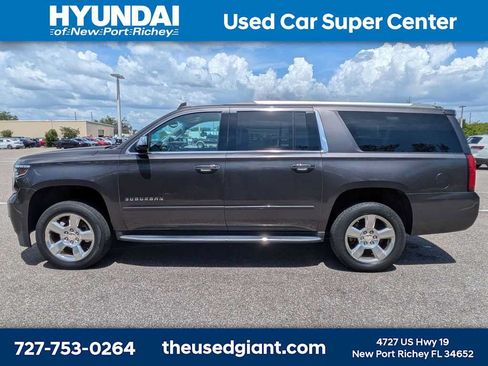 Used 2018 Chevrolet Suburban Premier RWD image 2