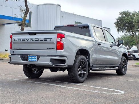 New 2026 Chevrolet Silverado 1500 Custom image 4