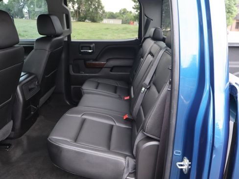 Used 2017 GMC Sierra 2500 SLT w/ Duramax Plus Package AWD/4WD image 20