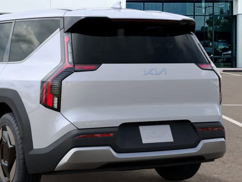 New 2026 Kia EV9 Light image 13