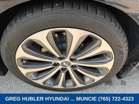Used 2013 Hyundai Genesis 5.0 R-Spec RWD image 12