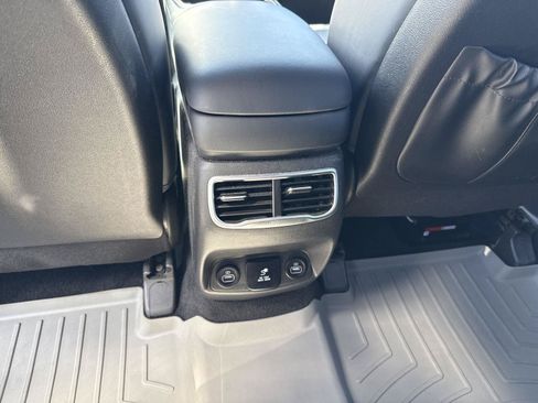 Used 2023 Hyundai Santa Fe Calligraphy AWD/4WD image 23