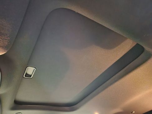 Used 2019 Jeep Grand Cherokee Altitude image 44