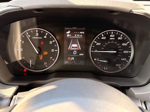 Used 2024 Subaru Crosstrek 2.0i Premium image 18