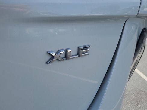 Used 2021 Toyota Prius Prime XLE image 9