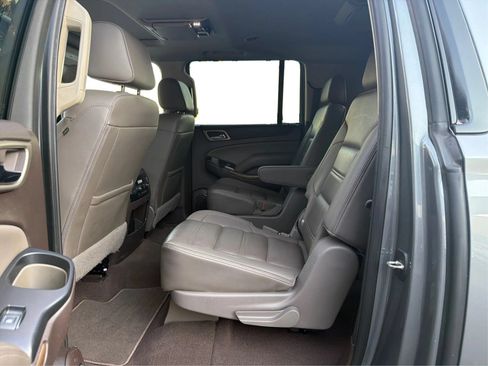 Used 2019 GMC Yukon XL Denali w/ Denali Ultimate Package AWD/4WD image 10