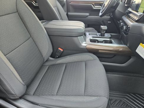 New 2026 Chevrolet Silverado 1500 LT Trail Boss w/ Convenience Package II AWD/4WD image 14