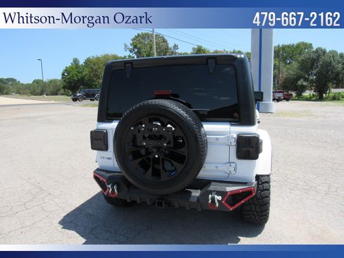Used 2023 Jeep Wrangler Unlimited Sahara AWD/4WD image 14