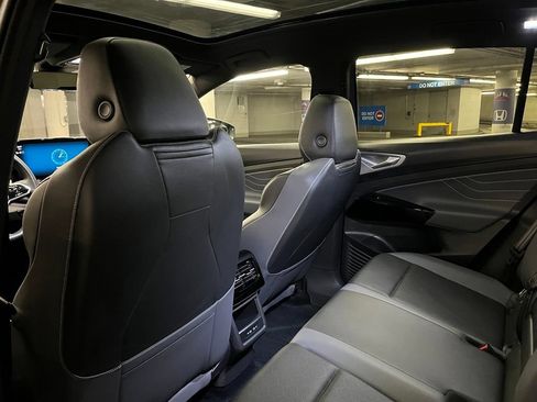 Certified 2023 Volkswagen ID.4 Pro S RWD image 24
