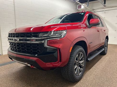 Used 2022 Chevrolet Tahoe Z71 w/ Luxury Package image 5