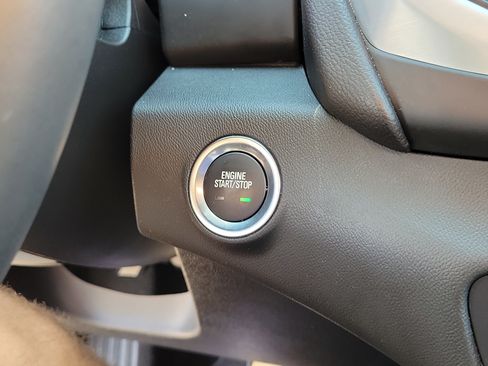 Used 2022 GMC Terrain SLT w/ Tech Package AWD/4WD image 30