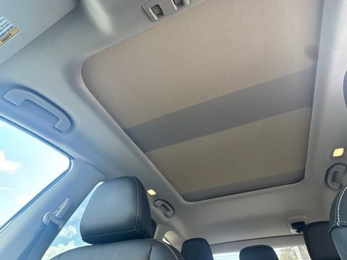Certified 2024 Nissan Murano Platinum w/ Cargo Package FWD image 14