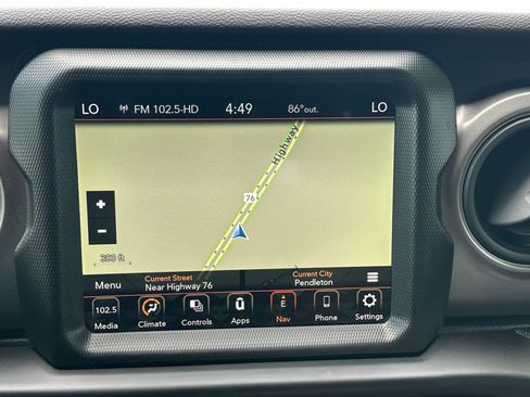 Used 2023 Jeep Gladiator Sport AWD/4WD image 15